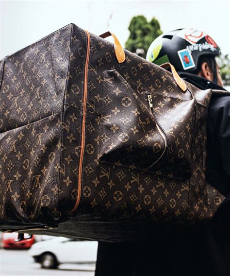 spedizione louis vuitton|louis vuitton scheduled delivery.